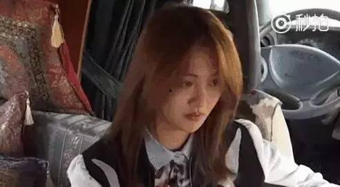 娱乐圈吃瓜许晴,娱乐圈的“吃瓜女王”，揭秘明星背后的故事