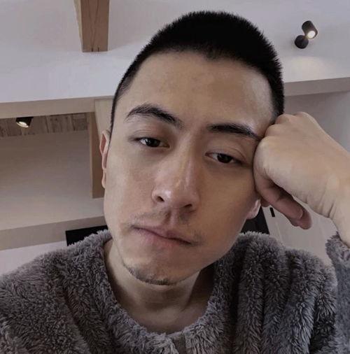 吃瓜网红男,揭秘吃瓜网红男生的神秘世界