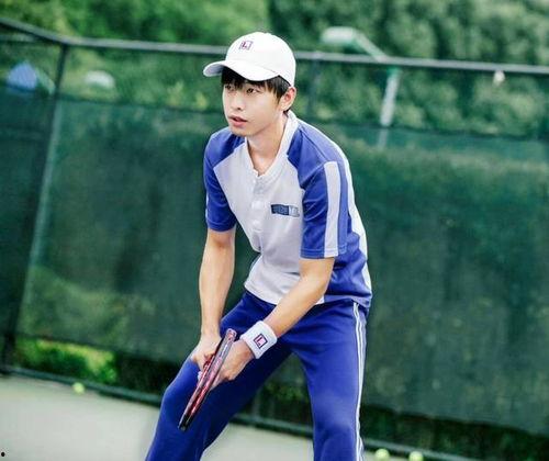 娱乐吃瓜酱男生拍照,揭秘男生拍照的趣味瞬间